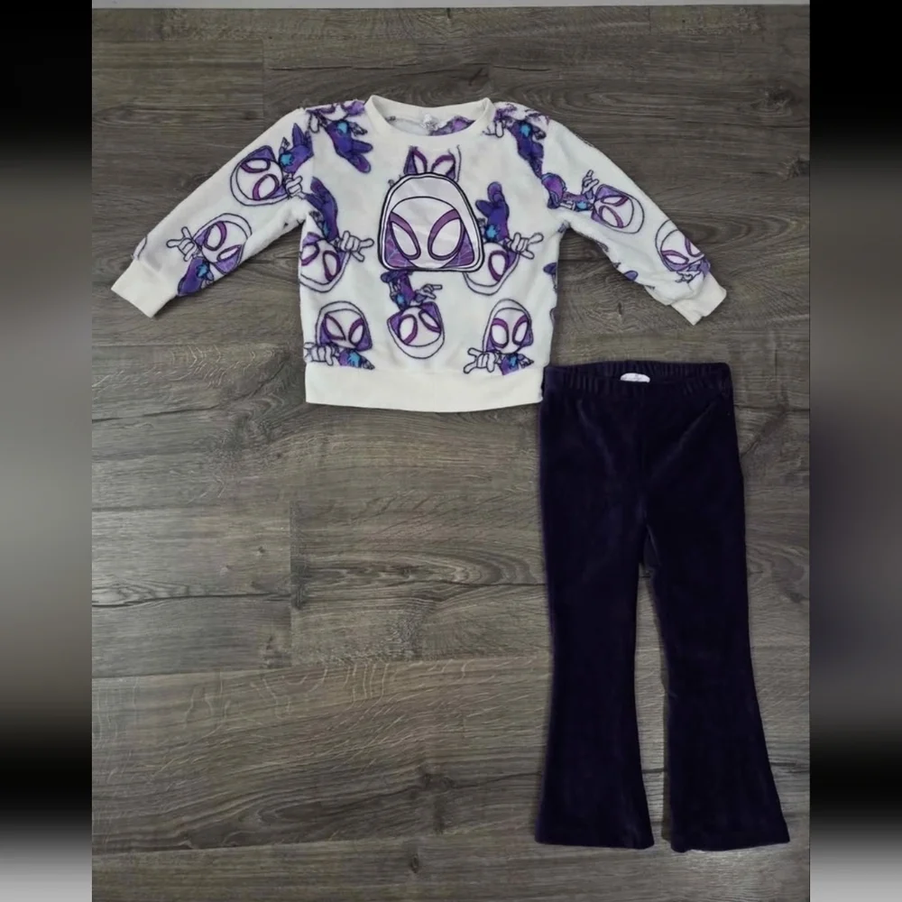 Girls toddler Cozy Spidey outfit size 2t
